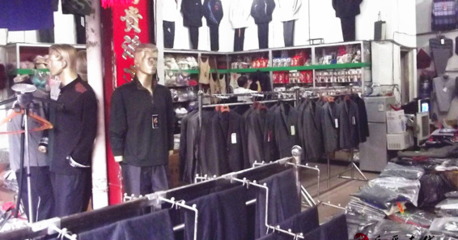 探秘西柳服装服饰批发市场 区域划分与商品全览